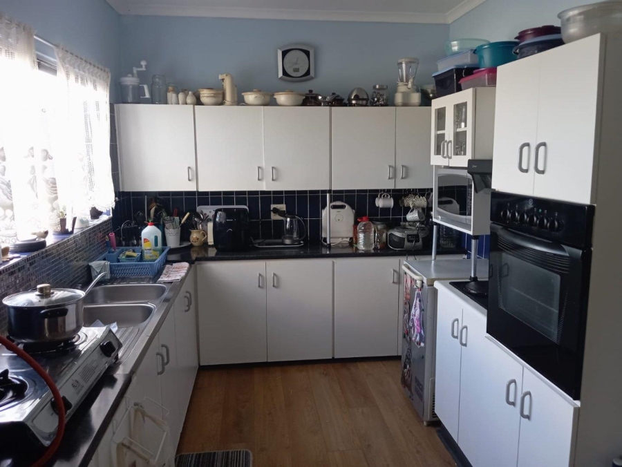 3 Bedroom Property for Sale in Kabega Park Eastern Cape